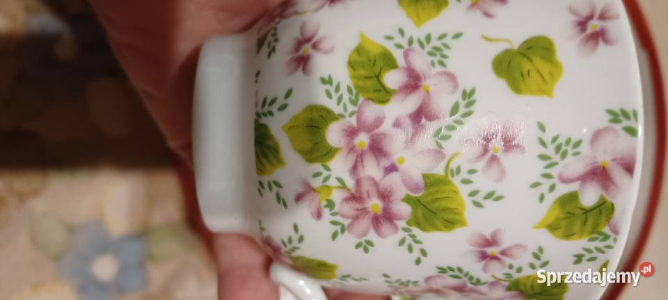 eleganckie filiżanki ze spodkami talerzykami Poznań sprzedam