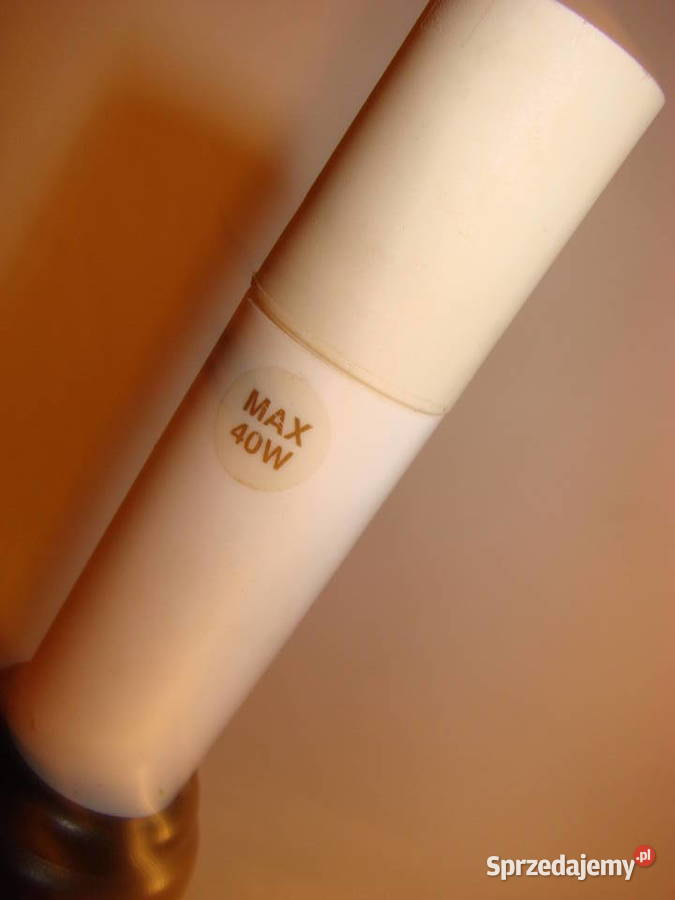 drewniana podstawa lampy inny kolor