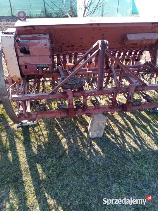 Siewnik zbożowy 19lejowy Frampol