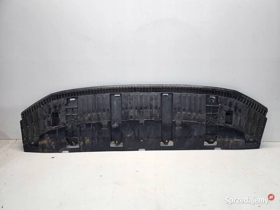 OSŁONA PŁYTA POD ZDERZAK AUDI Q3 8U 8U0807233A Przystajń