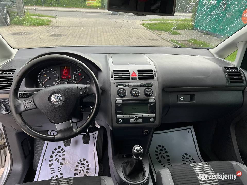 VW TOURAN nowe sprzęgło rozrząd Zarejestrowany elektryczne szyby Łódź