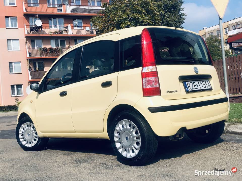 Fiat Panda 11MPI wspomaganie aluminiowe felgi Rok produkcji 2006 Motoryzacja Przeworsk