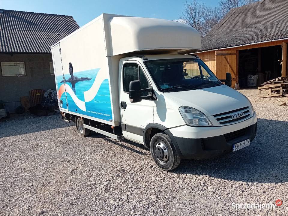 Iveco 40c15 kontener z windą Strzeżów Drugi