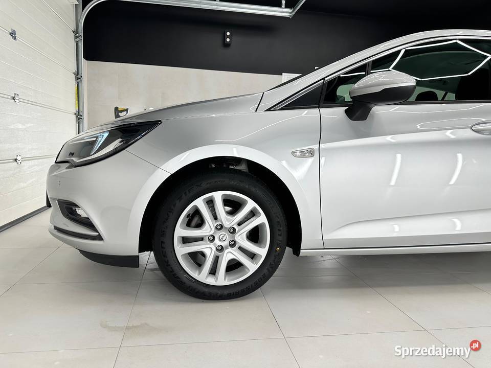 Opel Astra K 2017r srebrny Rzeszów