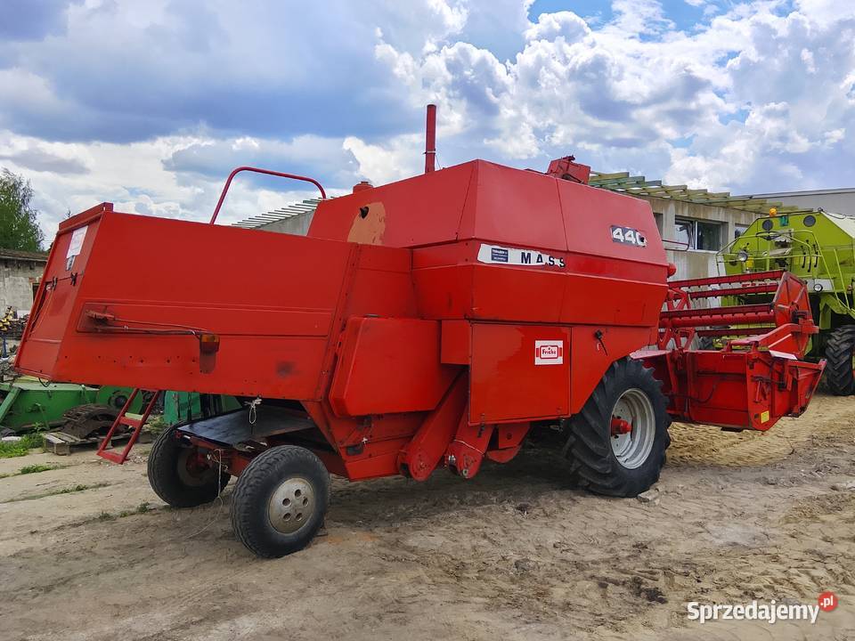 Kombajn zbożowy Massey Ferguson 440 oryginał Massey Ferguson Zwoleń