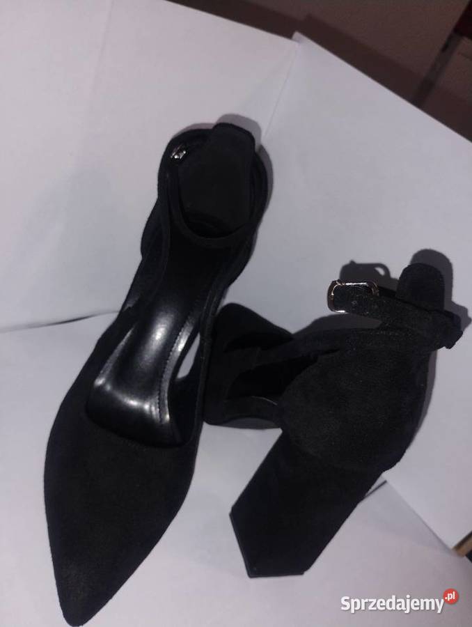 Damskie buty na obcasie