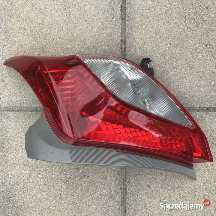 Lampa tylna prawa Toyota Yaris Kraków sprzedam