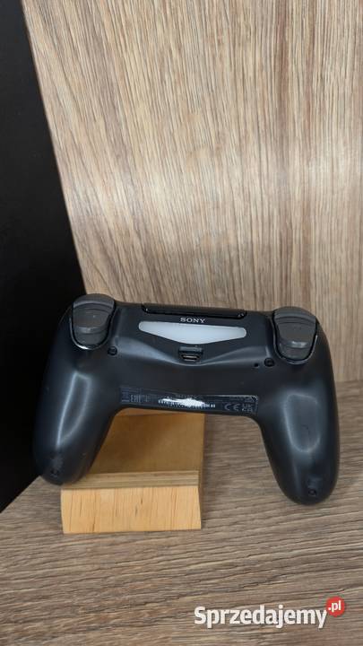 Konsola PlayStation 4 Slim 500GB CUH2216A Pad sprzedam