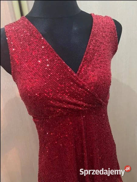 Sukienka czerwona z cekinami dekoltem w mazowieckie Warszawa sprzedam