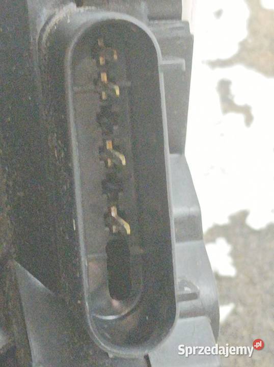 ZAMEK DRZWI PRAWY PRZÓD 8A6AA21812BD Ford Fiesta