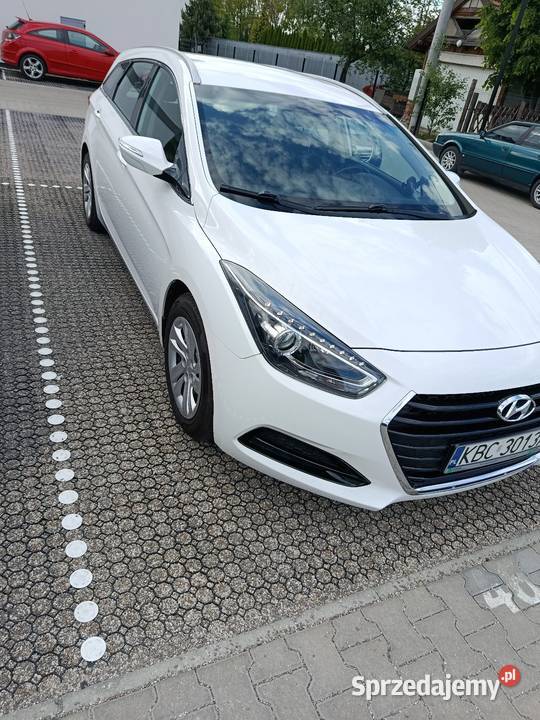 Samochód osobowy i40 małopolskie Bochnia