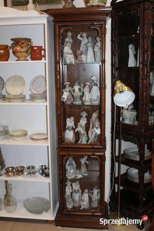 Dębowa witryna z XXw 638 FiaF Szczecin