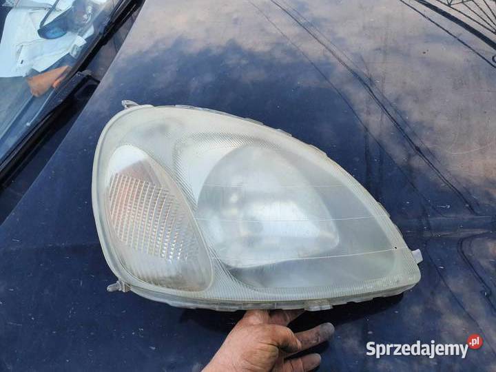 Lampa przednia prawa prawy przód Toyota Yaris I Kraków sprzedam