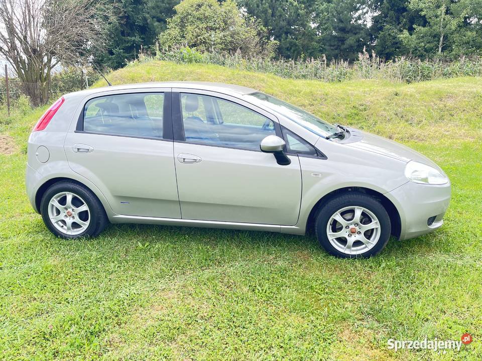 Fiat Grande Punto 14benzyna 94 Klimatyzacja 2kpl radio Rogoźno