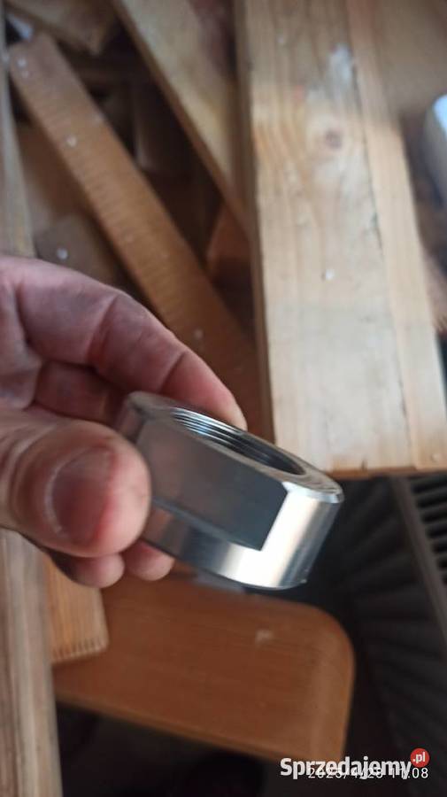 nakrętka z lewym gwintem do strugarki 4 stronnej Kłodawa