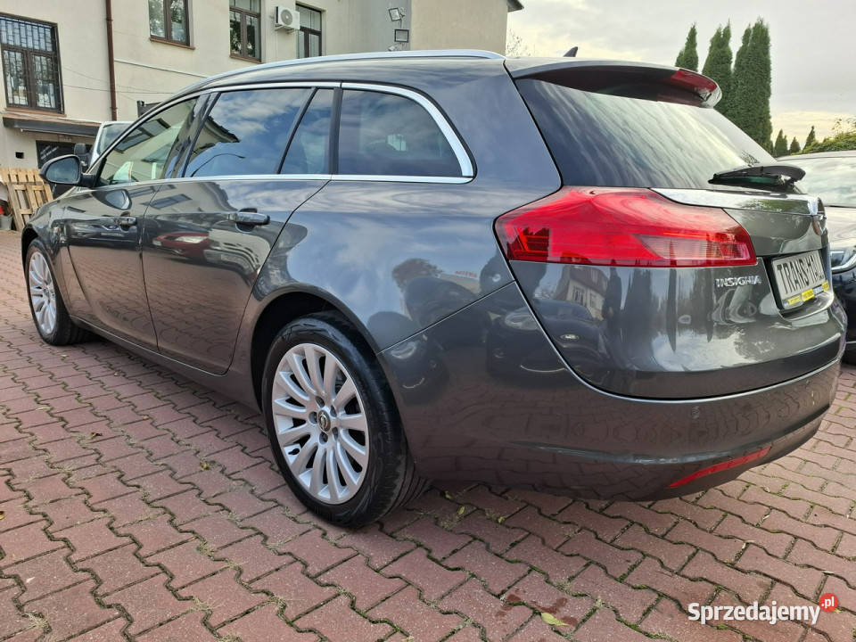 Opel Insignia Sports Tourer Automat Bezwypadkowa podgrzewane fotele sprzedam