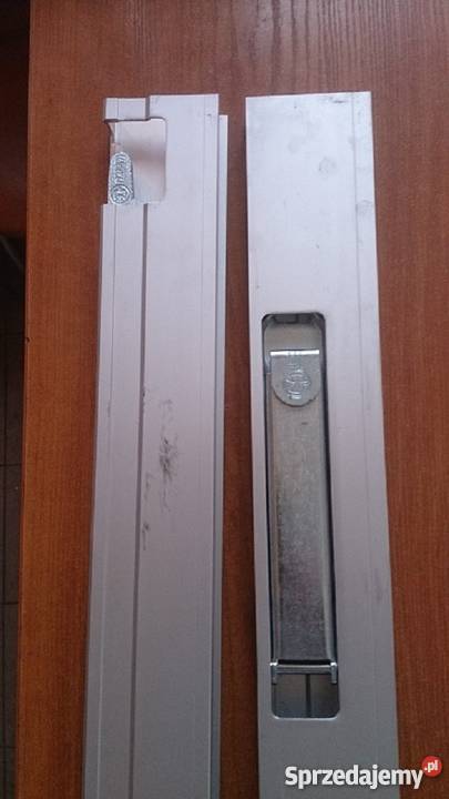zamek pionowy w obrzeżu Hestal 815mm Siedlce