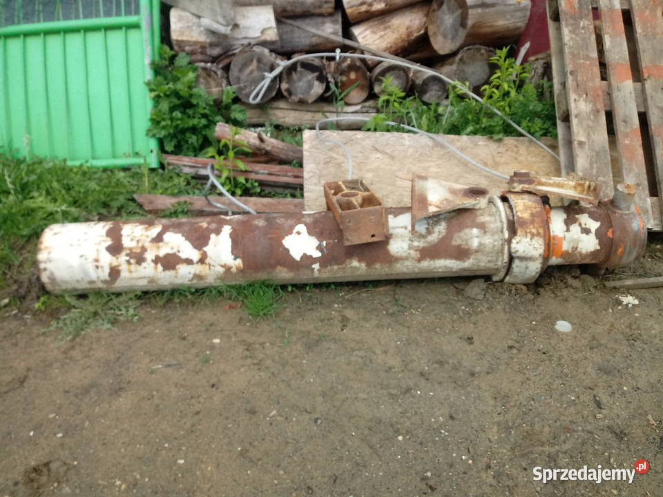 Siłownik wywrotu kiper naczepa z naczepy