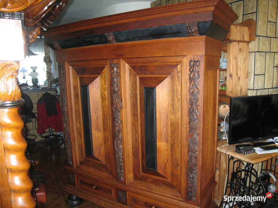 Szafę dębową zabytkową sprzedam zachodniopomorskie Szczecin sprzedam