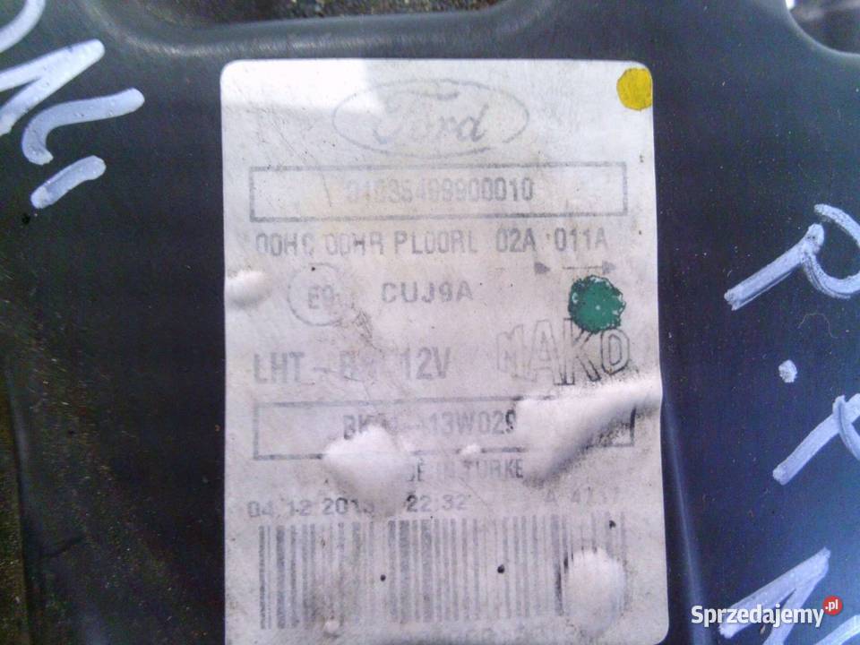 FORD TRANSIT CUSTOM lampa prawy przód