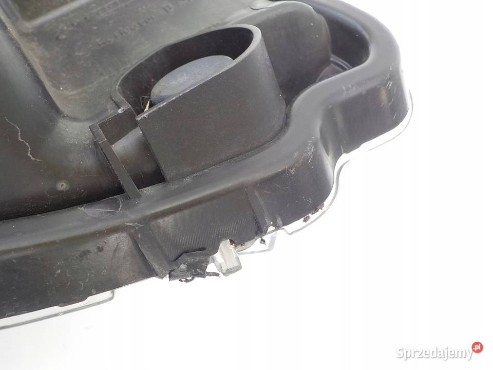 LAMPA LEWA PRZÓD TOYOTA YARIS III Nowy Tomyśl sprzedam