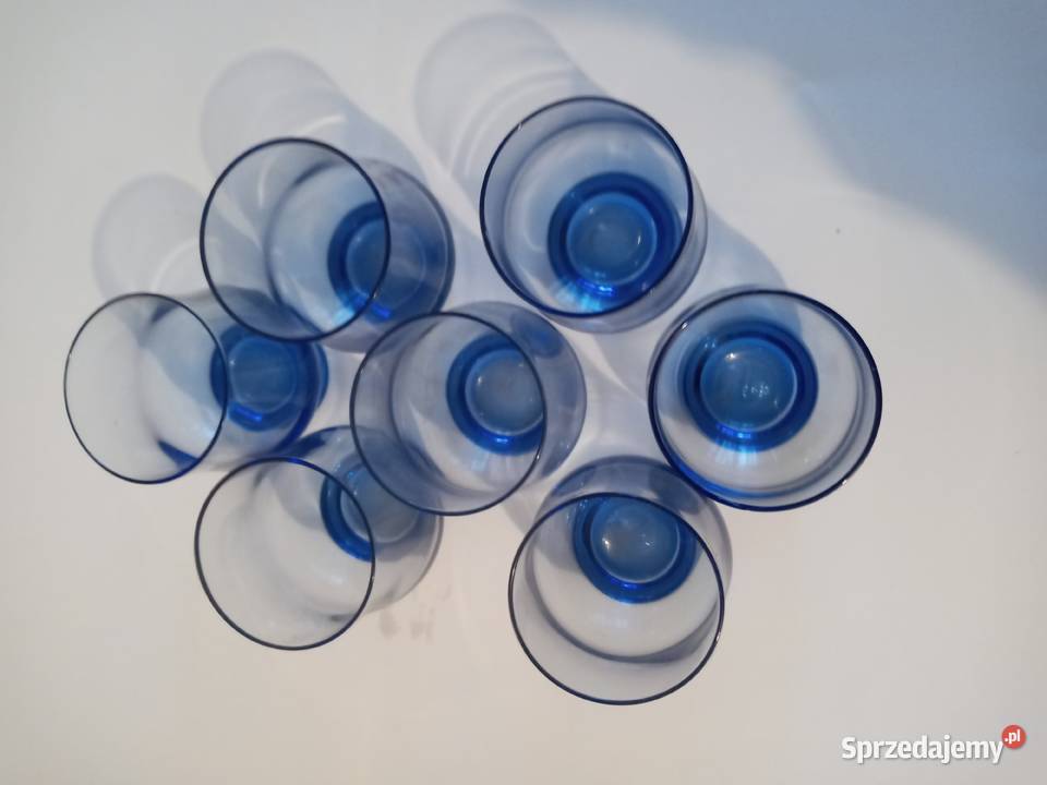 Kieliszki niebieskie z PRLu Szczecinek