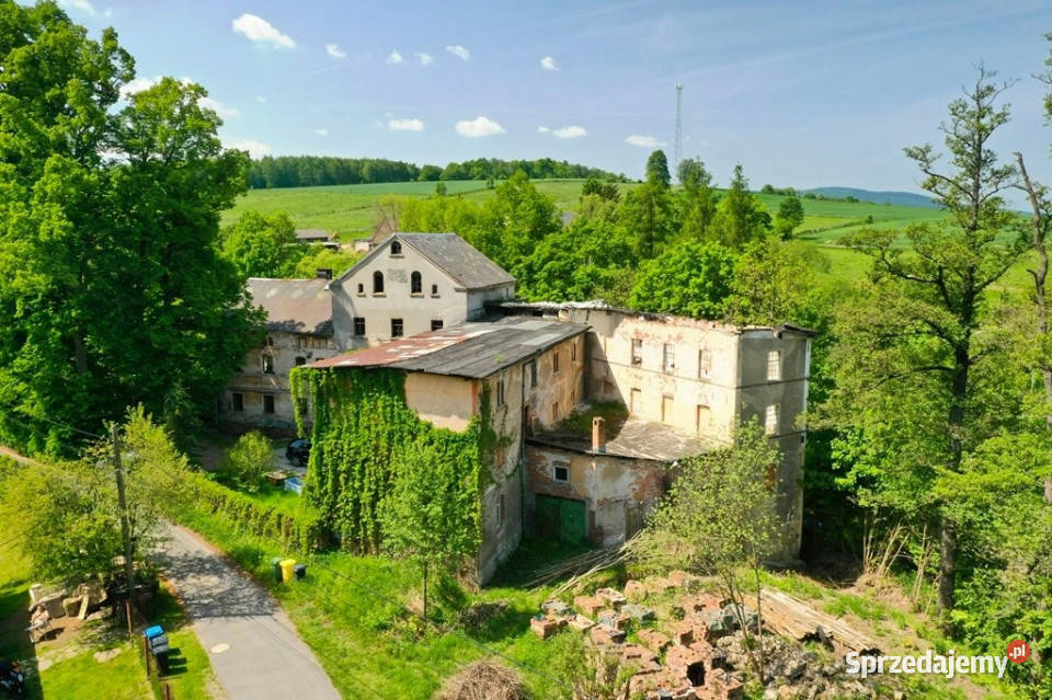 Zabytkowy młyn rzęką 1800 mkw historii 527zł/m2 Stara Kamienica