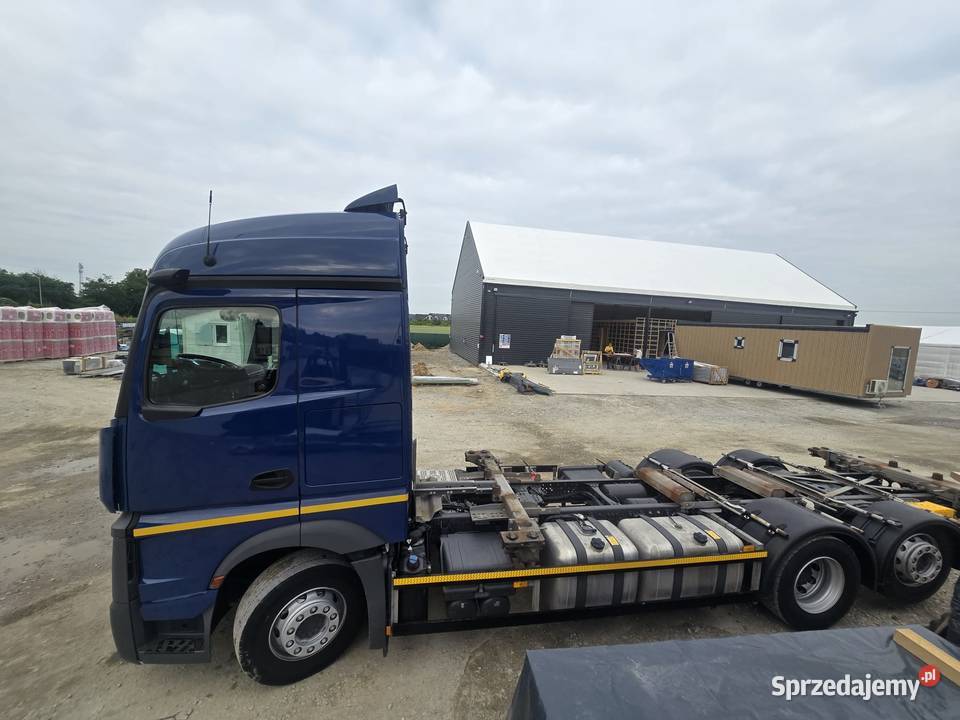 Zabudowa BDF Mercedes Actros Komorniki