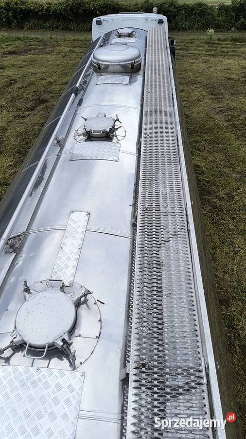 SPRZEDAM ZESTAW ciągnik siodłowy z naczepą małopolskie Przeciszów sprzedam