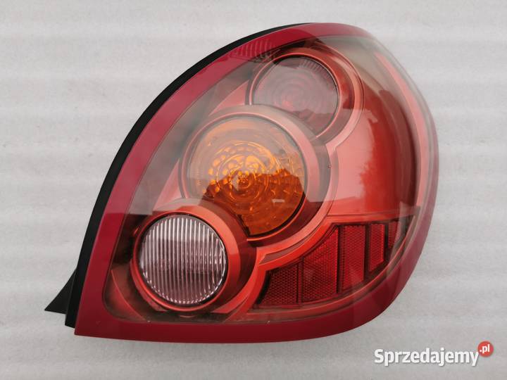 Lampa Prawy Tył Tylna Prawa Nissan Almera N16 osobowe Lampy tylne Wyszków