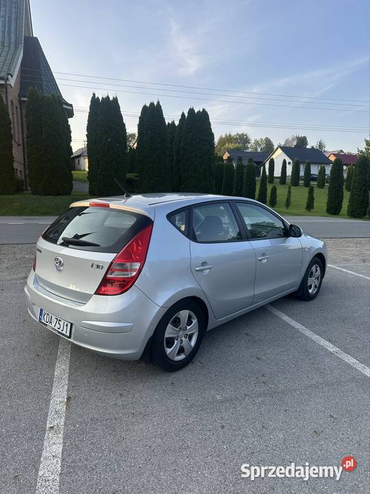 Hyundai i30 16 gaz 2009r manualna Słotowa