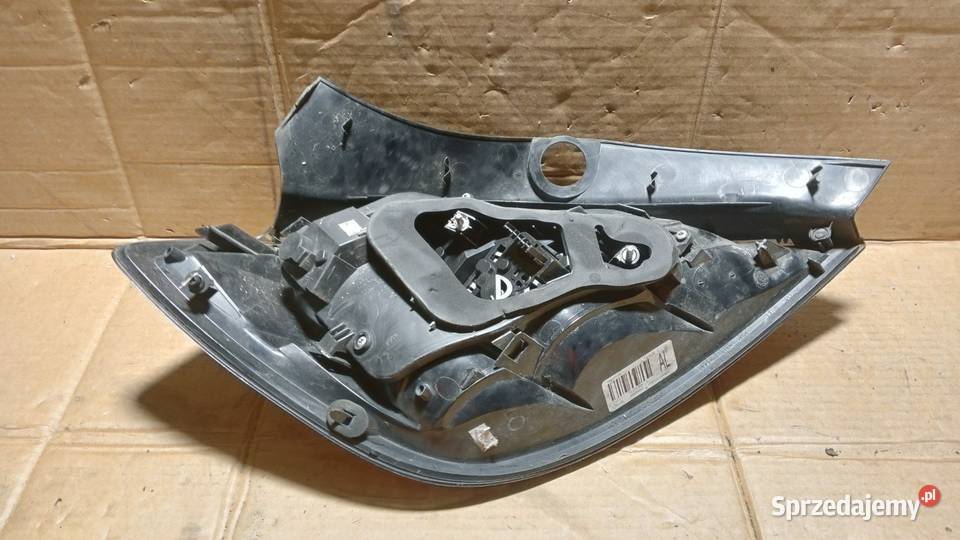 OPEL ASTRA H HB LAMPA TYŁ PRAWA wielkopolskie Zbierkowo