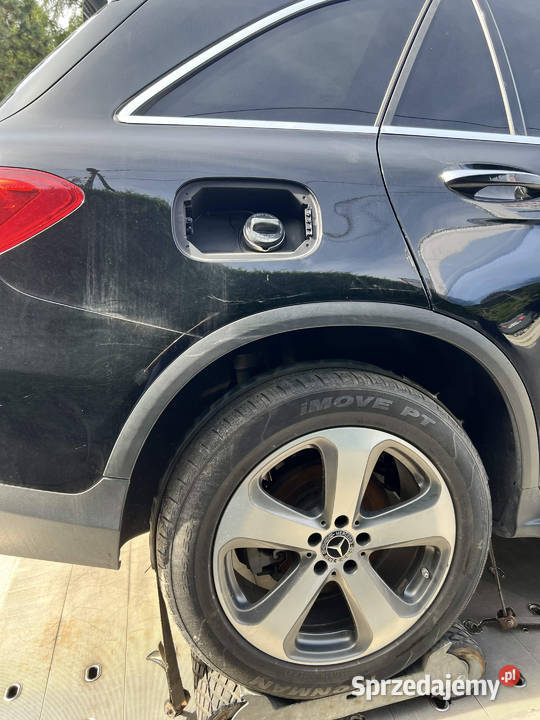 Used 2018 MercedesBenz GLC 300 czarny Nowy Sącz