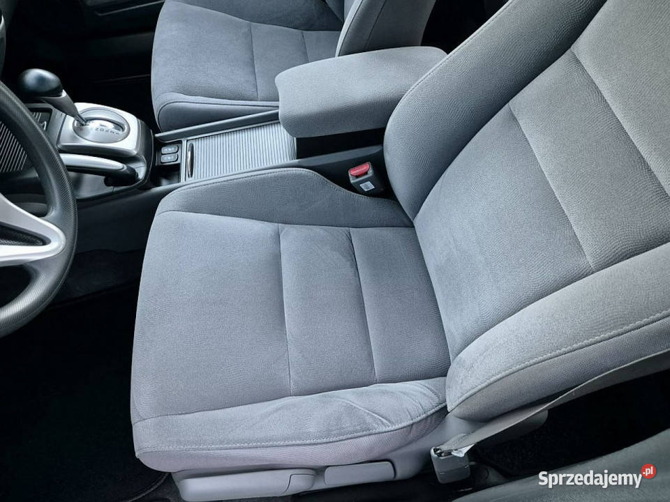 Honda Civic GWARANCJA 18 iVTEC 140 automat sedan lakier metallic sprzedam