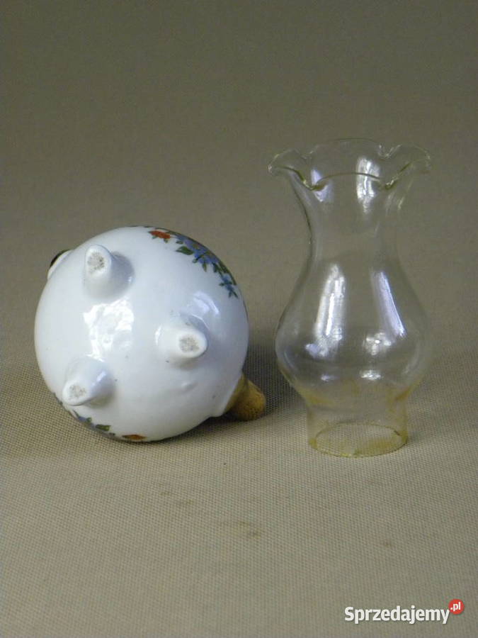 Mała porcelanowa ozdobna lampka naftowa