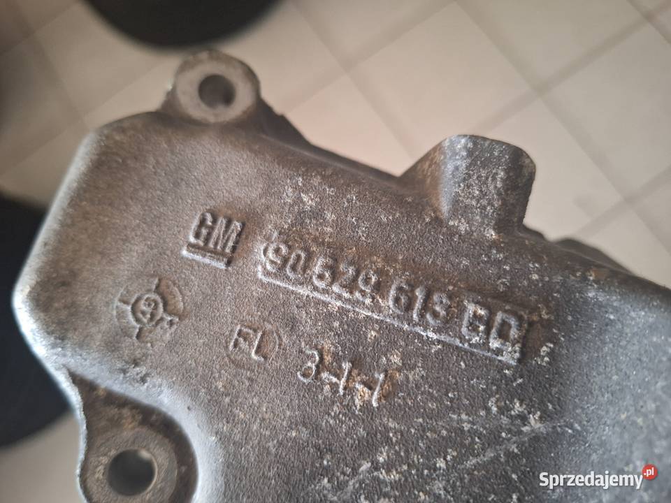 Wspornik silnika opel gm 90529613 osobowe śląskie Bielsko-Biała