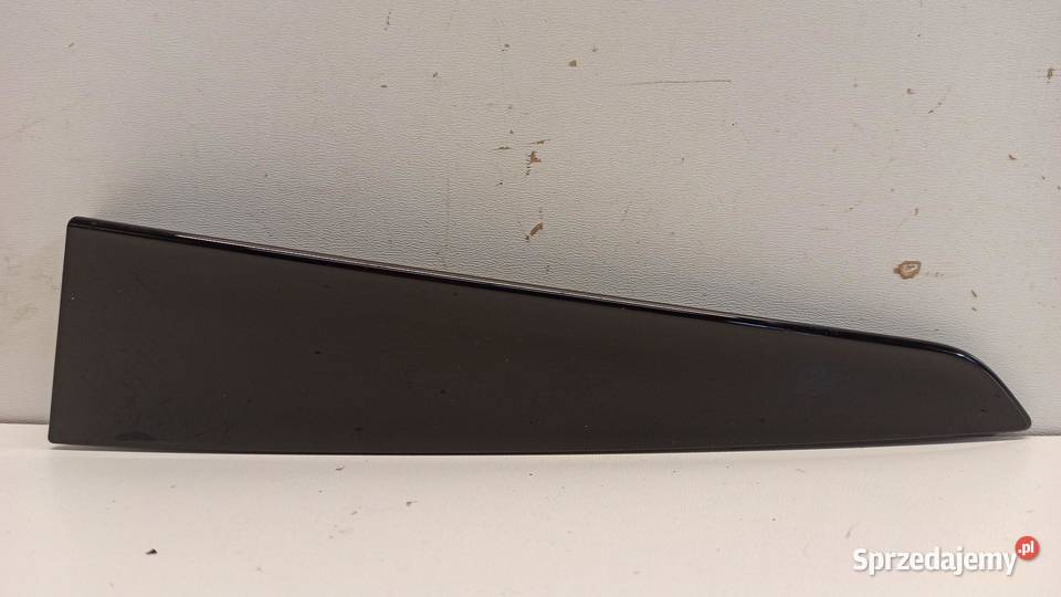 SEAT ARONA LISTWA KLAPY BAGAŻNIKA LEWA osobowe