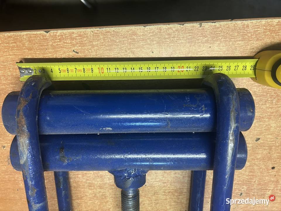 Zacisk śrubowy do rur pe Gromnik