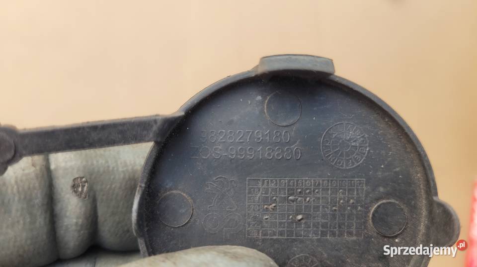 PEUGEOT 208 II 2 19 ZAŚLEPKA HAKA ZDERZAKA TYŁ śląskie Ruda Śląska sprzedam