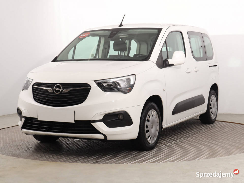Opel Combo 15 CDTI klimatyzacja Combo Katowice