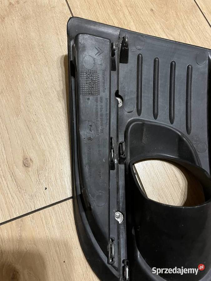 Kratka lewa zderzaka halogenu Citroen C4 Picasso mazowieckie