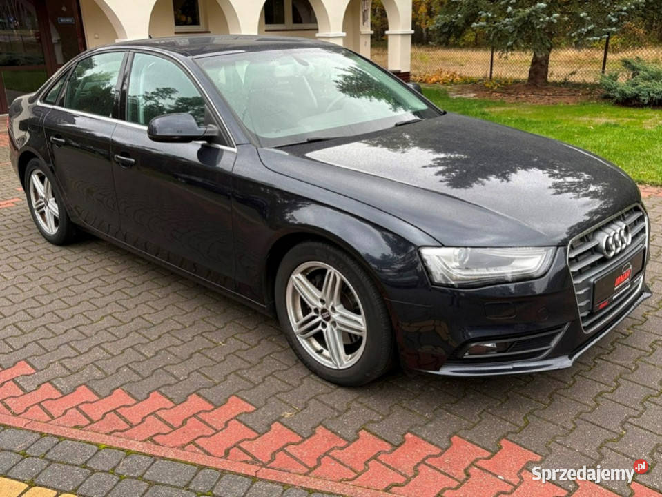 Audi A4 Limousine 18 benzyna 170 Xenony LEDy 172400km Lipówki