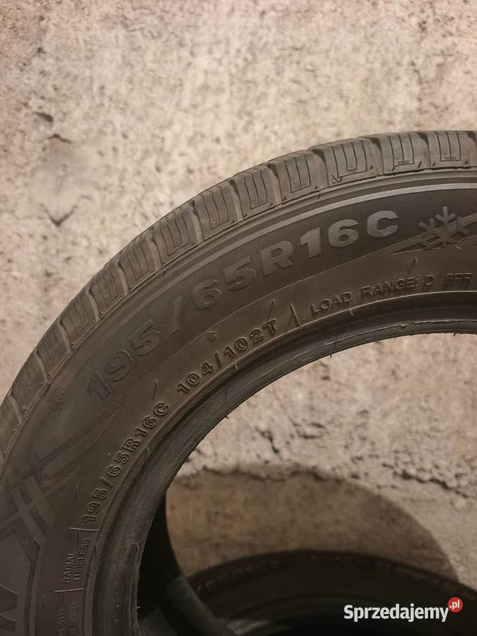 Opony zimowe 19565 R16C 2 sztuki Wrocław sprzedam