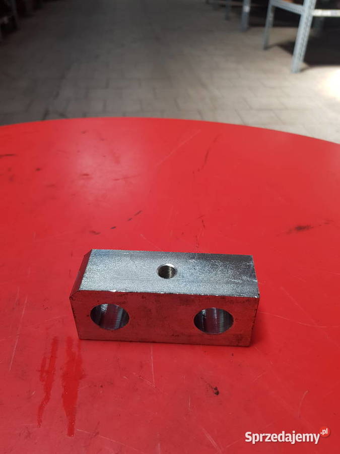 50550260 Kostka dwuotworowa podnośnika URSUS lubuskie Sulechów