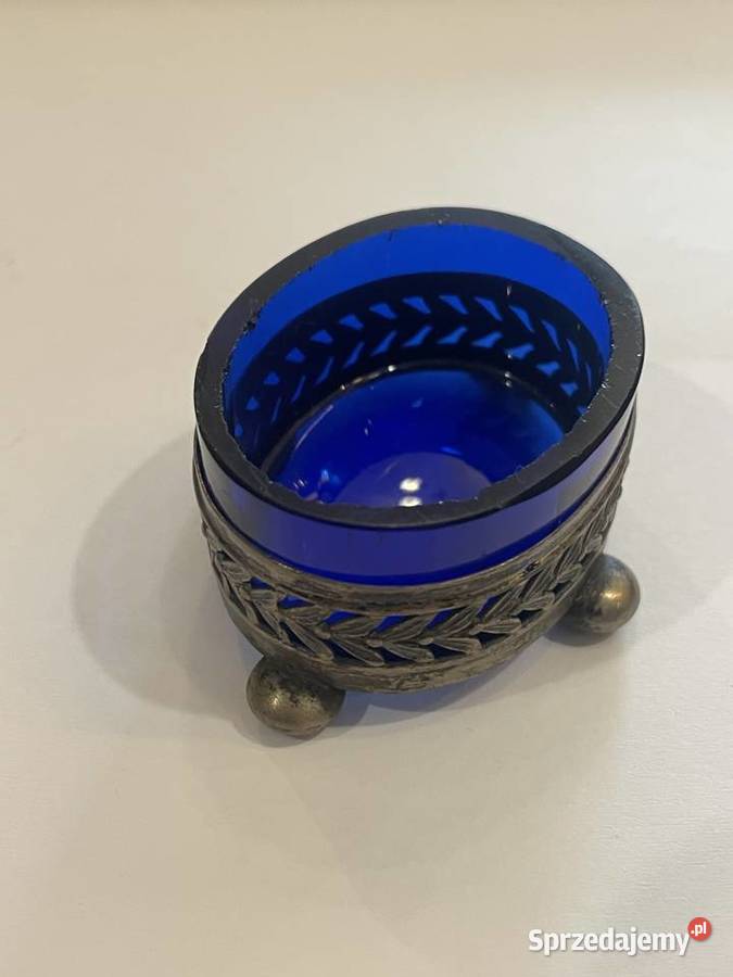 Solniczka z kobaltowego szkła w srebrze Kraków