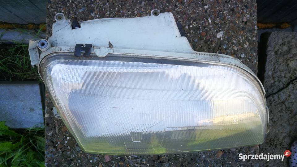 Lampa przednia Prawa Volkswagen Sharan Reflektor Dębica