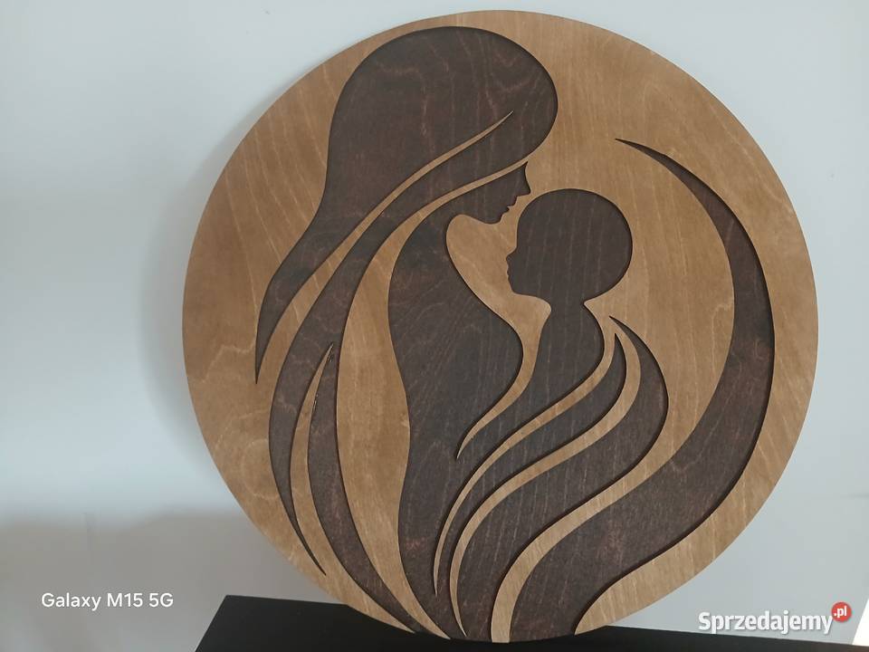 Dekoracja na ścianę postać matki z dzieckiem Skawina