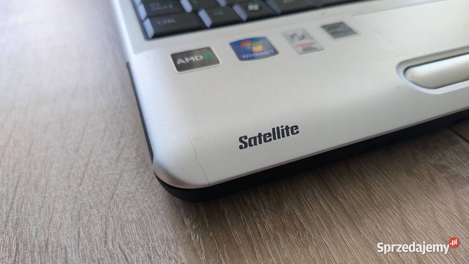 Laptop Toshiba Satellite L500D149 SSD 4GB RAM sprzedam