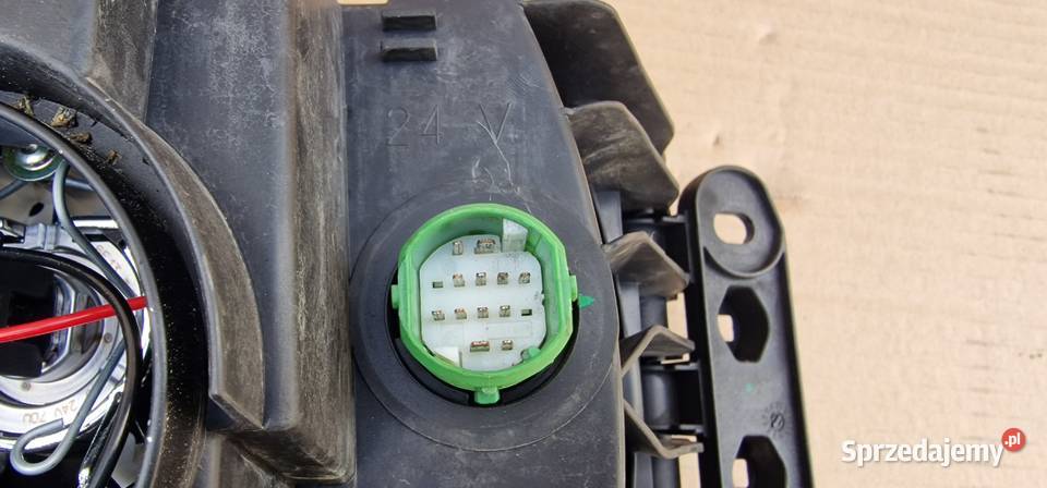 STRALIS EUROCARGO REFLEKTOR LED LEWY LAMPA LEWA Bieleń