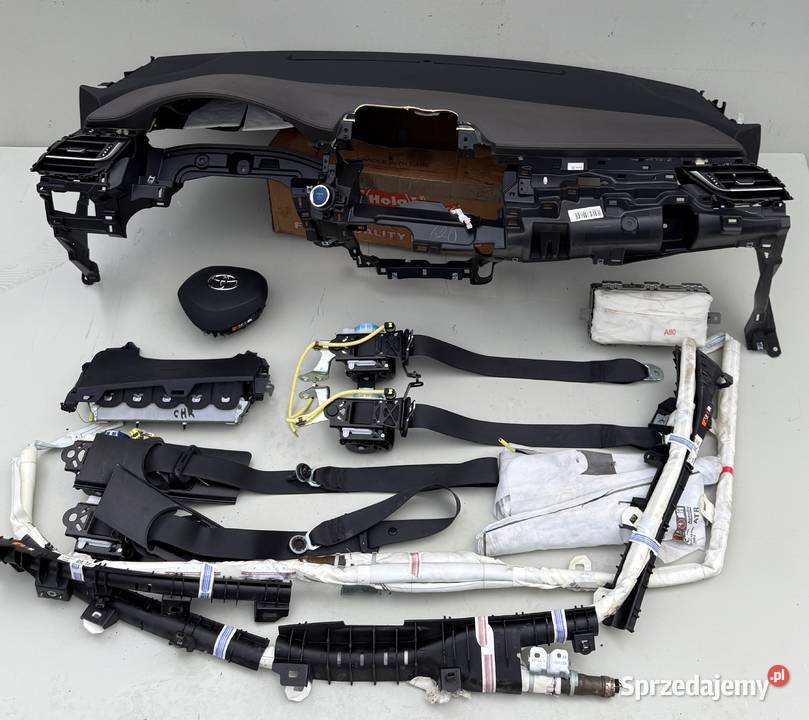 TOYOTA CHR CHR LIFT AIRBAG PODUSZKI DESKA BRĄZ osobowe Kłodzko sprzedam
